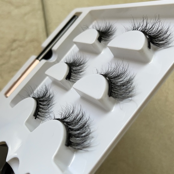 Luxury Magnetic Eyelashes 3 pairs handmade… - Picture 3 of 4